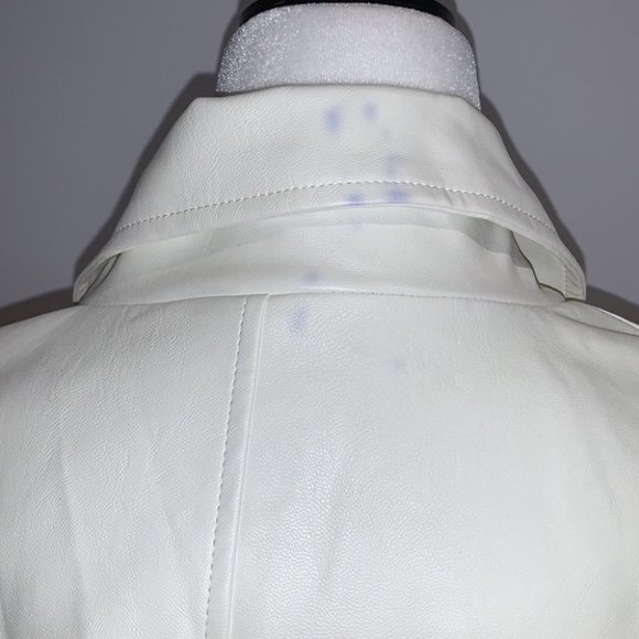 🛑🛑Fashion Nova Ivory White faux fur sleeves moto crop jacket size Large🛑🛑 - Picture 12 of 13